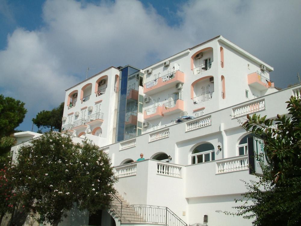 Hotel La Ginestra Forio di Ischia 외부 사진